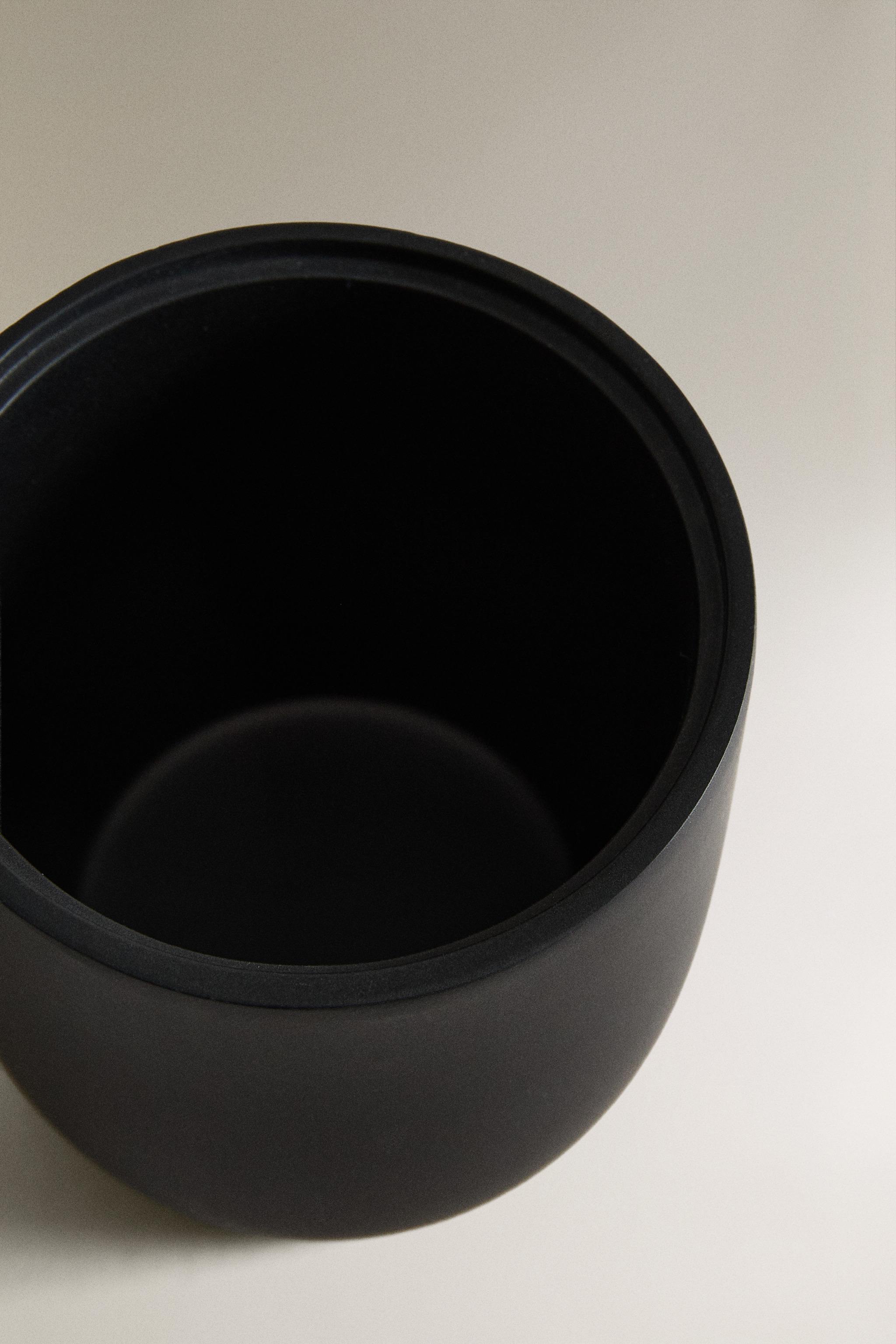 BLACK RESIN BATHROOM JAR